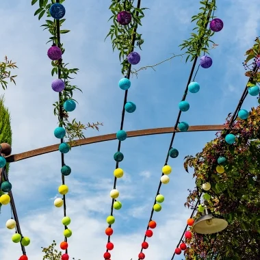 Guirled - Solar-Lichterkette - Harlekin Wasserdichte & solarbetriebene Outdoor-Lichterkette LED-Kugeln