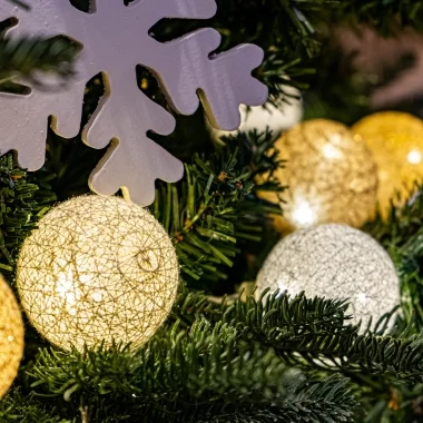Guirled - Guirlande Classique -  Radiance Classique Guirlande lumineuse boules coton LED USB Guirled - Guirlande Classique -  Radiance Classique Guirlande lumineuse boules coton LED USB