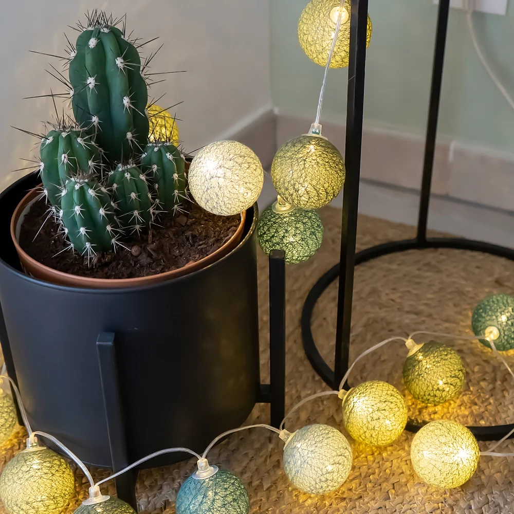 Guirled - Guirlande Voice Control -  Romania Commande Vocale Guirlande lumineuse boules coton Google & Alexa