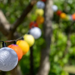 Guirled - Solar lichtslinger - Citrus waterdichte solar lichtslinger met LED-balletjes voor buiten