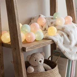 Pastellfarbene Lichterkette Einhorn mit Fernbedienung – Baumwollkugeln