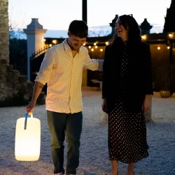 Portable Outdoor Lamp Solar & Mains RGB+W 100% Wireless & Remote Controlled)