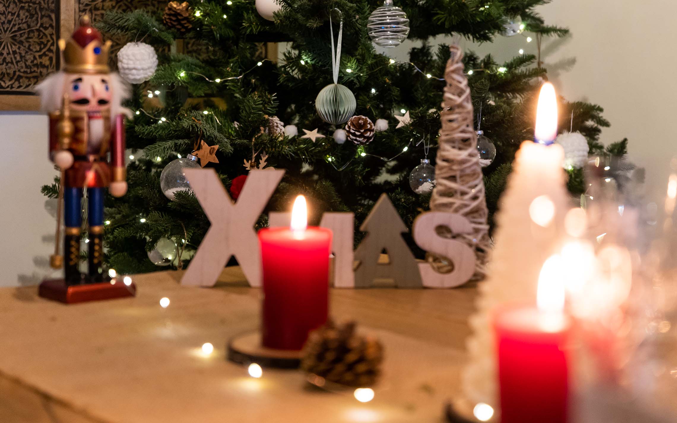 5 idées de décoration pour Noël avec une guirlande lumineuse LED