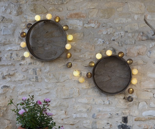 Guirlande boule mur extérieur