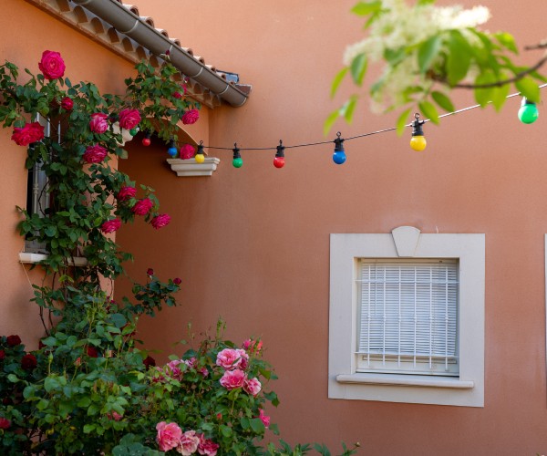 Guirlande solaire guinguette maison