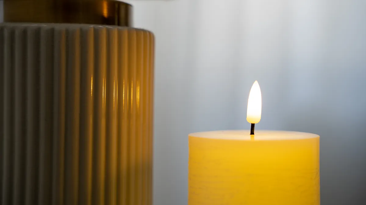 Flamme 3D effet réel de la bougie LED en cire