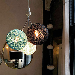 luminaure boule bleu chambre salon guirled