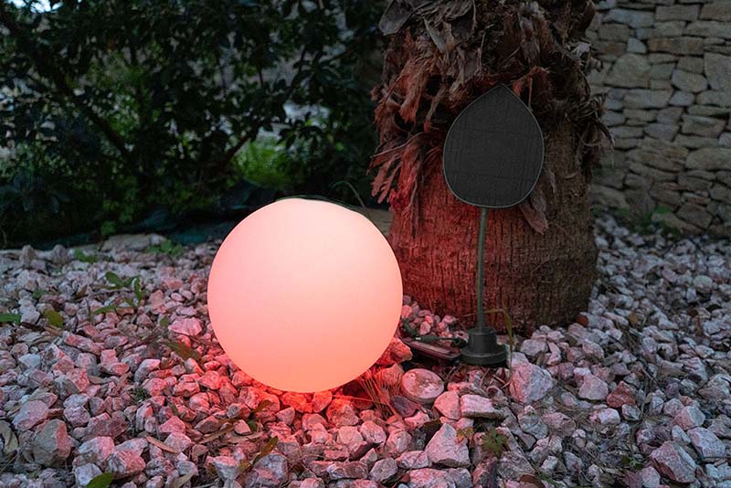 Kugel Solarpanel rote Sonnenkugeln